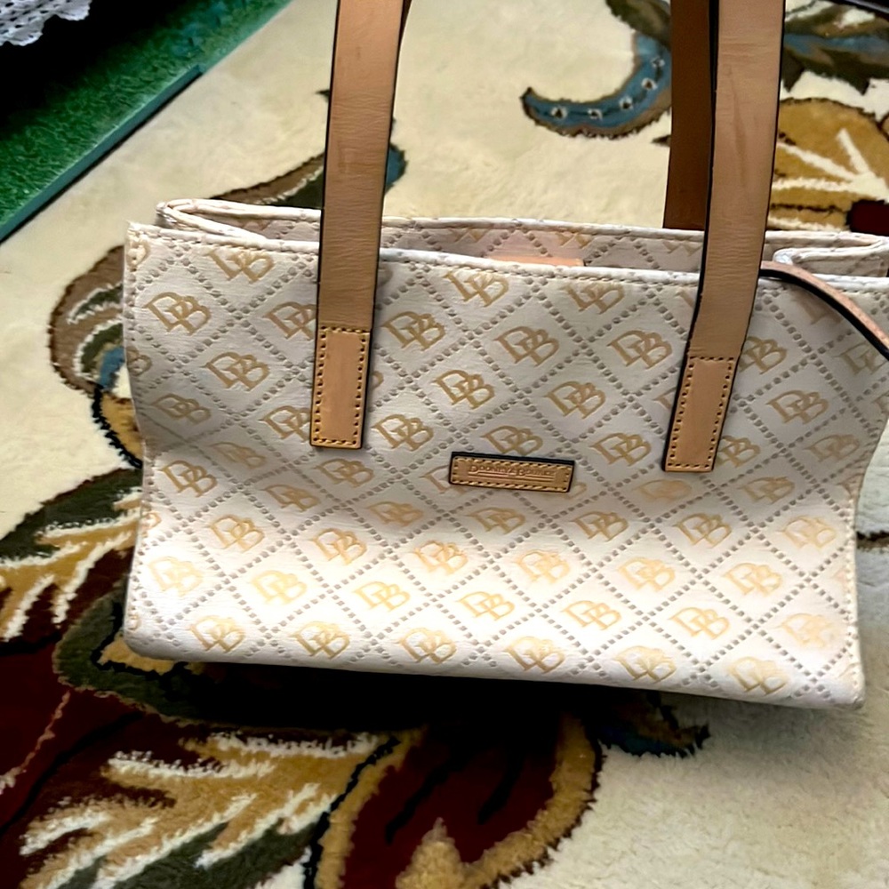 Dooney and Bourke shopper tote